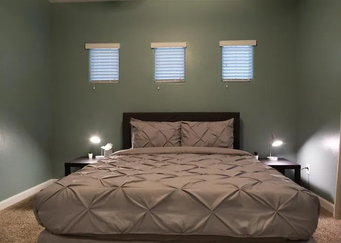 Holiday home Gated Townhouse With 2 Suites, Heated Pool, Hot Tub Mesa