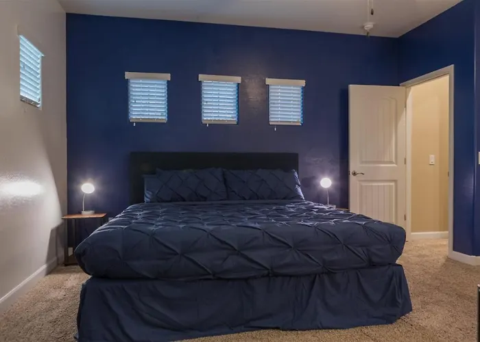 Holiday home Gated Townhouse With 2 Suites, Heated Pool, Hot Tub Mesa