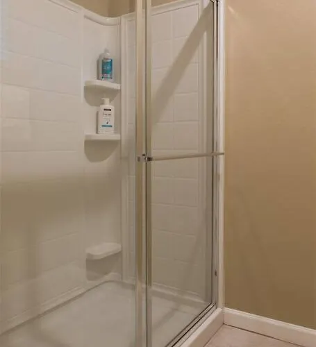 Holiday home Gated Townhouse With 2 Suites, Heated Pool, Hot Tub