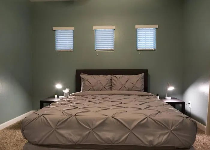 Holiday home Gated Townhouse With 2 Suites, Heated Pool, Hot Tub