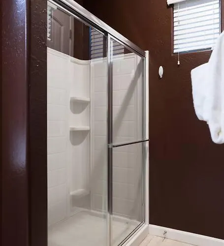 Gated Townhouse With 2 Suites, Heated Pool, Hot Tub Holiday home Mesa